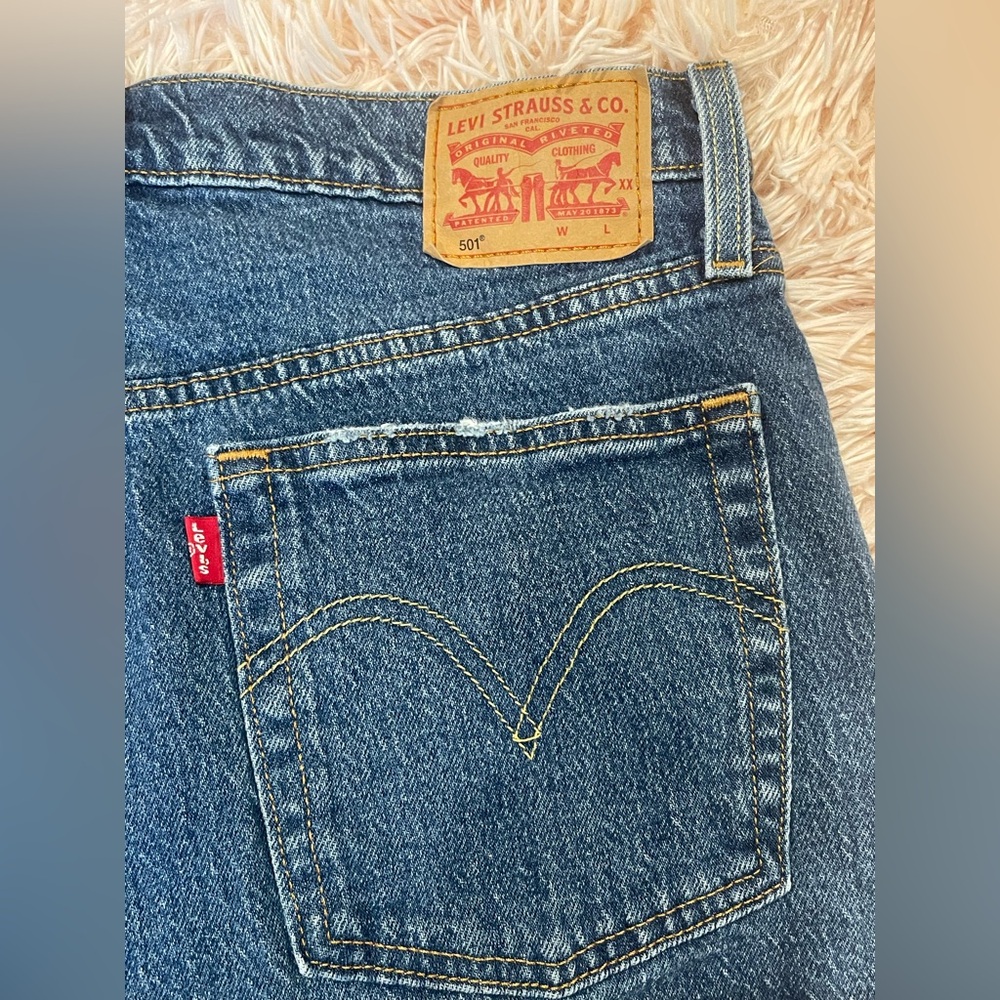 Levi’s 501 cut off shorts denim blue jeans - 30